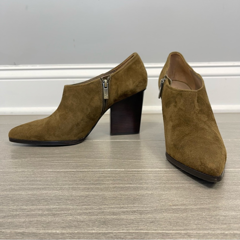 Donald J Pliner Verie Shooties Suede Ankle Boots Booties Shoes Stacked Heels 9.5 - Picture 5 of 16